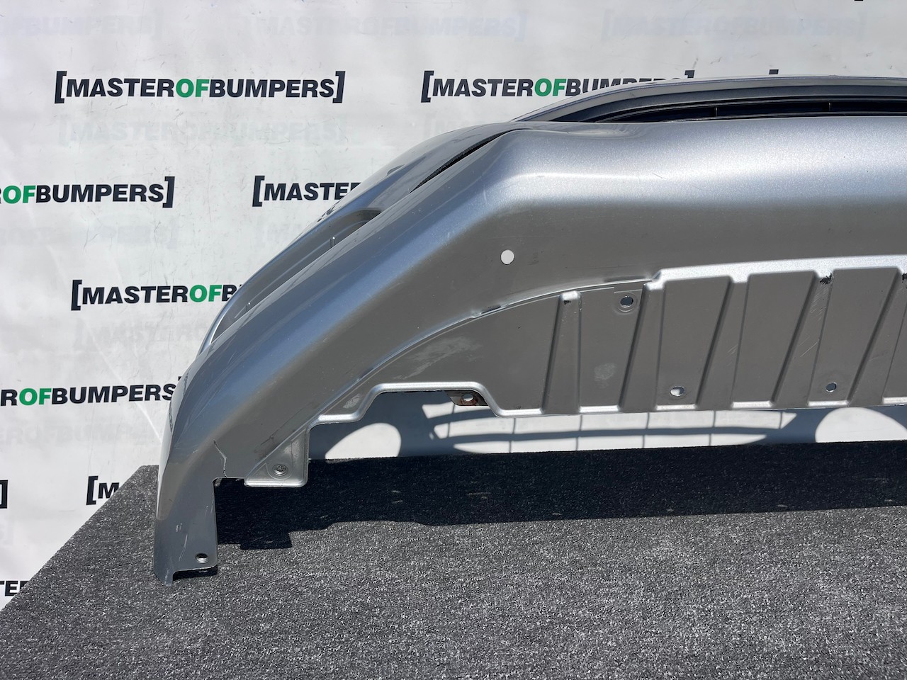 Honda Insight Hybrid Mk2 Hatchback 2009-2013 Front Bumper No Pdc Genuine [g626]