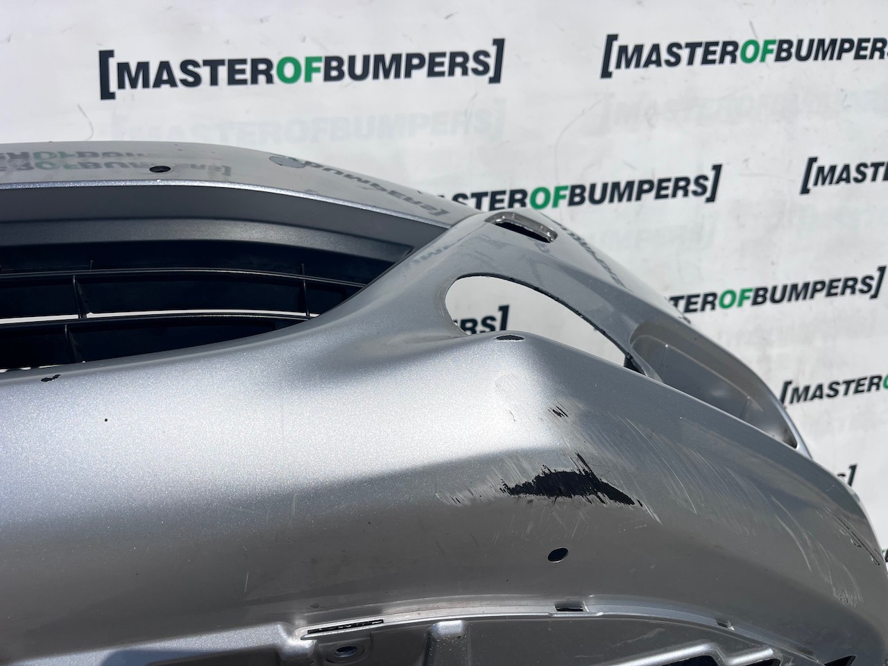 Honda Insight Hybrid Mk2 Hatchback 2009-2013 Front Bumper No Pdc Genuine [g626]