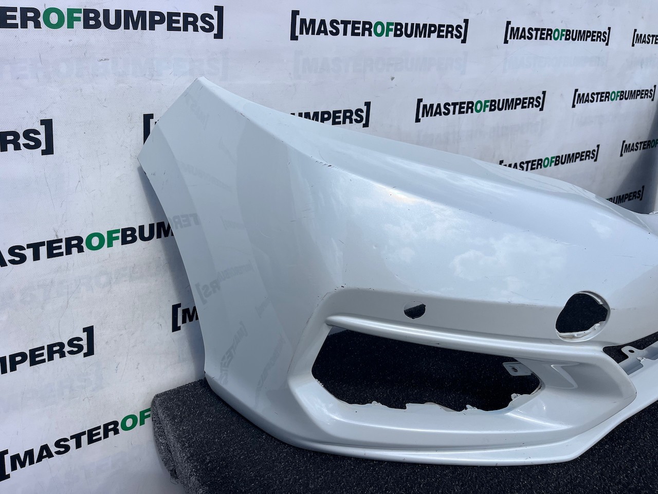 Honda Jazz Ex V-tec Hatchback Lift 2018-2020 Front Bumper 4 Pdc Genuine [g633]