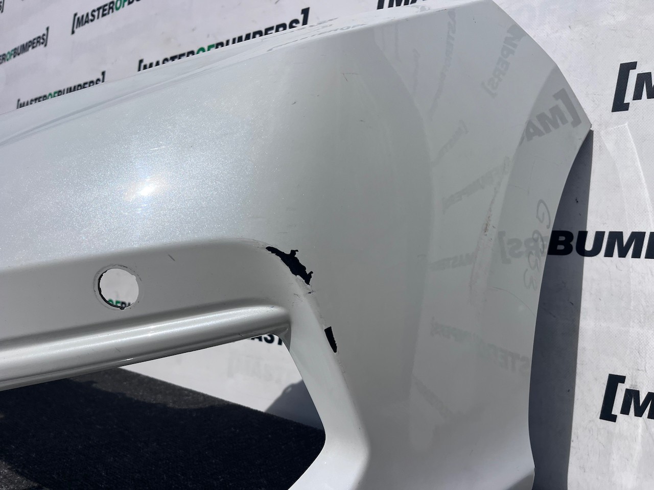 Honda Jazz Ex V-tec Hatchback Lift 2018-2020 Front Bumper 4 Pdc Genuine [g633]