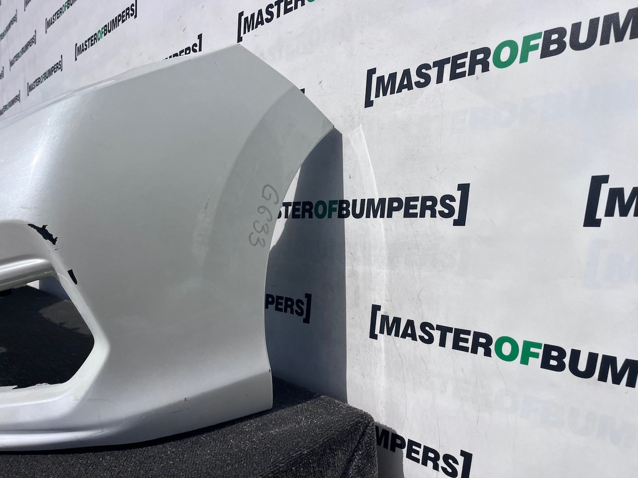 Honda Jazz Ex V-tec Hatchback Lift 2018-2020 Front Bumper 4 Pdc Genuine [g633]