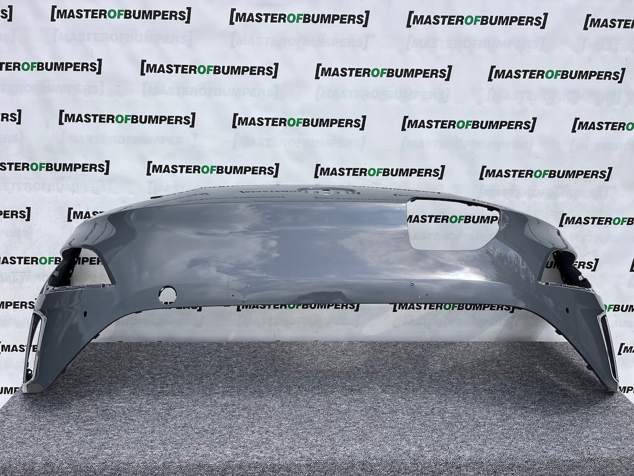Hyundai Kona Ultimate Premium 2019-2022 Front Bumper 4 Pdc Genuine [h510]