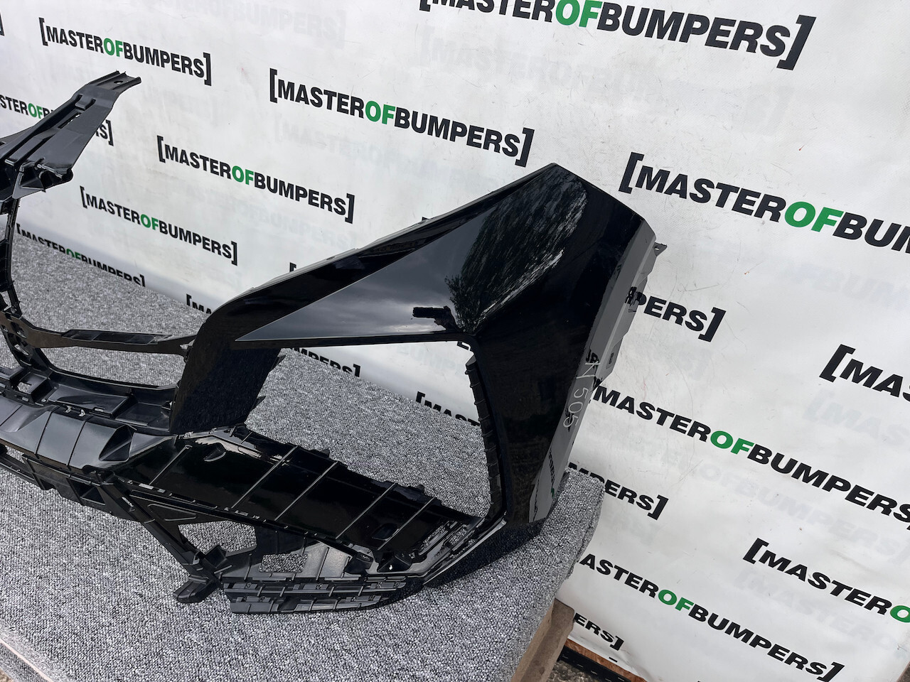 Hyundai Tucson Hybrid Premium Ultimate 2024-on Front Bumper Pdc Genuine [h505]