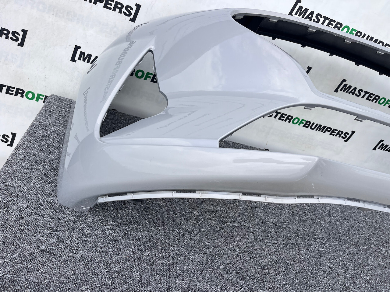 Hyundai I10 I10 Premium Se Hatchback 2020-2023 Front Bumper Genuine [h518]