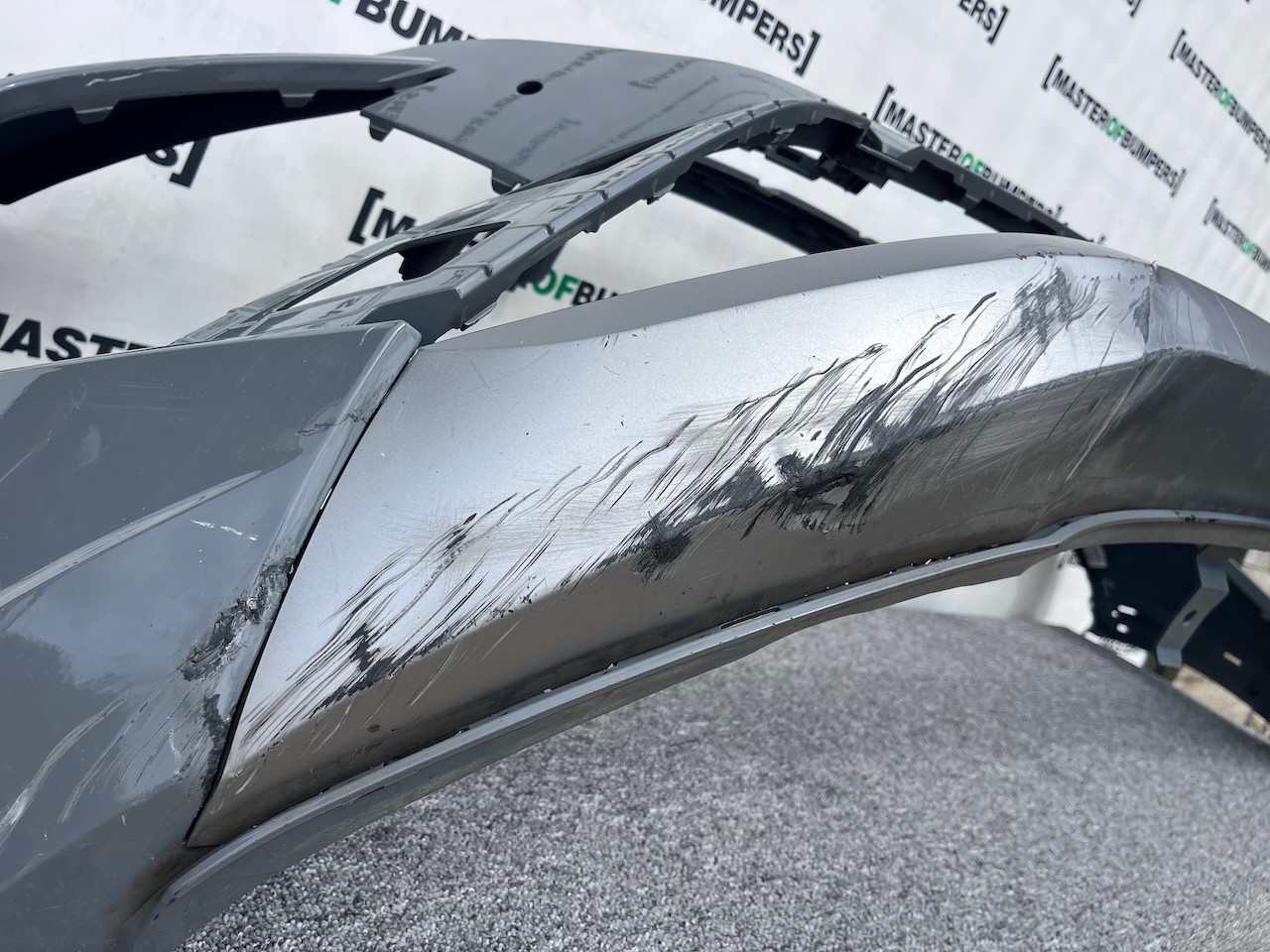 Hyundai Tucson N Line Hybrid 2021-2023 Front Bumper 4 Pdc Genuine [h541]