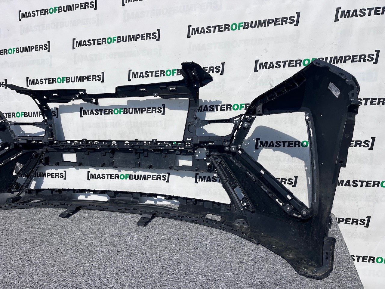 Hyundai Tucson N-line Hybrid Premium 2024-on Front Bumper 4 Pdc Genuine [h544]