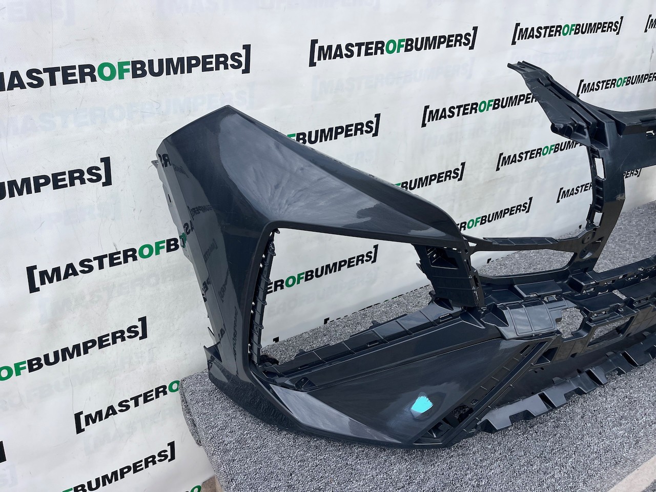 Hyundai Tucson N-line Hybrid Premium 2024-on Front Bumper 4 Pdc Genuine [h544]