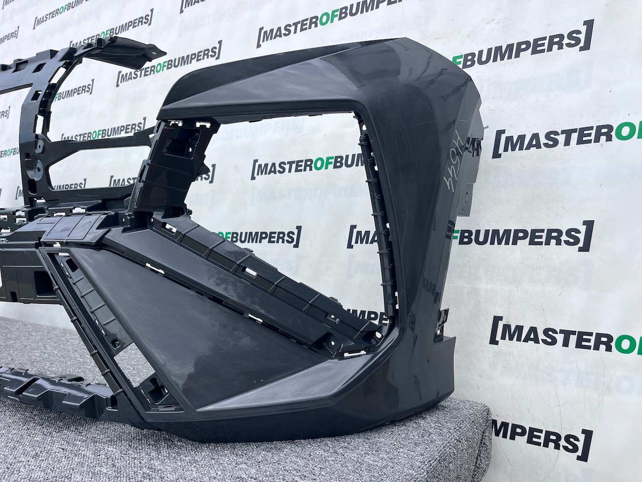 Hyundai Tucson N-line Hybrid Premium 2024-on Front Bumper 4 Pdc Genuine [h544]