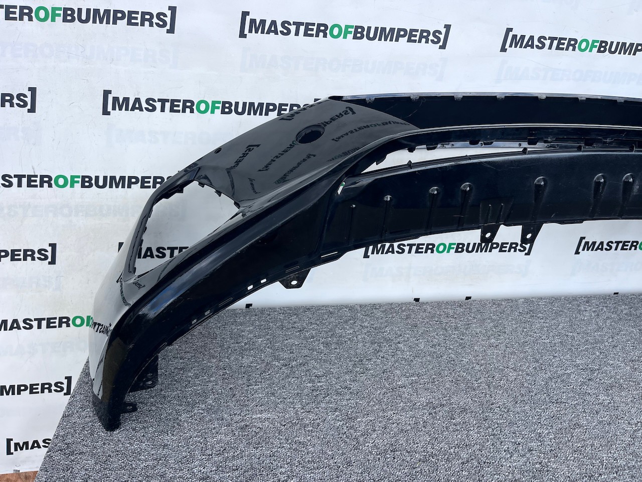 Hyundai I30 Premium Hatchback 2017-2020 Front Bumper 4 Pdc Genuine [h553]