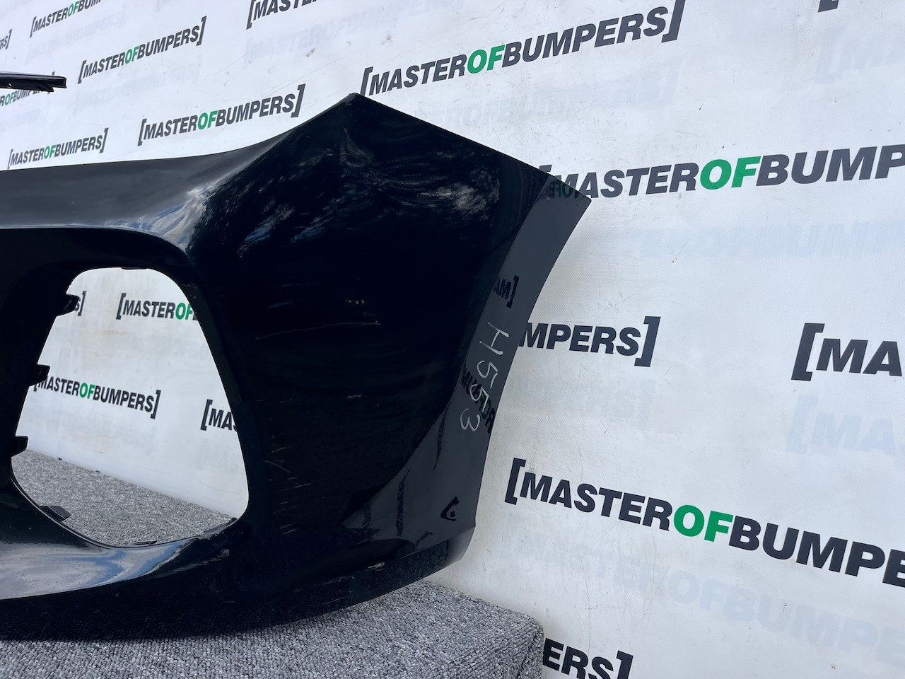 Hyundai I30 Premium Hatchback 2017-2020 Front Bumper 4 Pdc Genuine [h553]