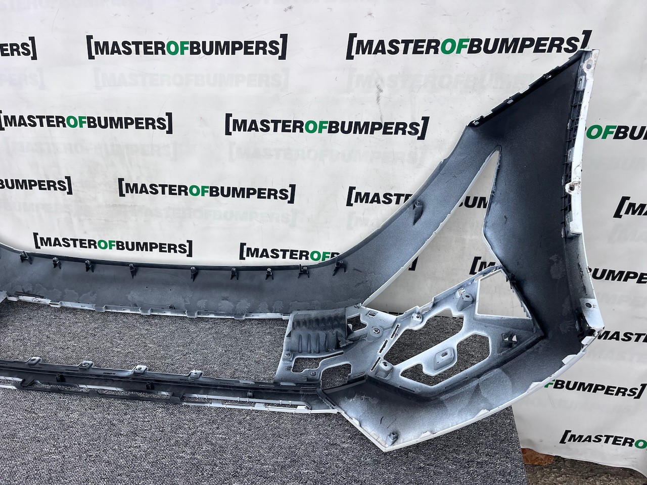 Hyuindai Bayon Advance Premium Lift 2024-on Front Bumper 4 Pdc Genuine [e562]