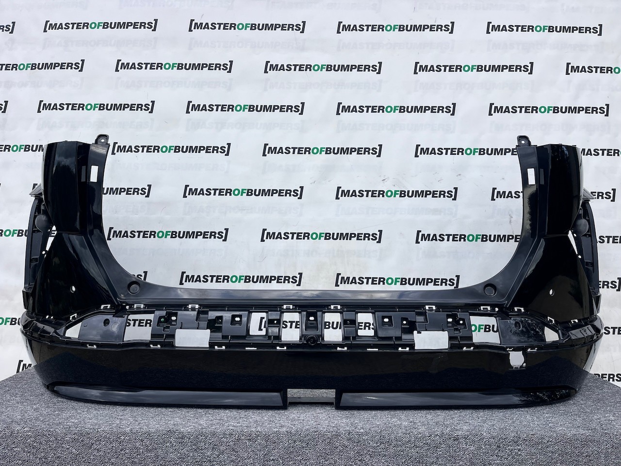 Hyundai Kona Ev Electric Hatchback Mk2 2023-on Rear Bumper 4 Pdc Genuine [h564]