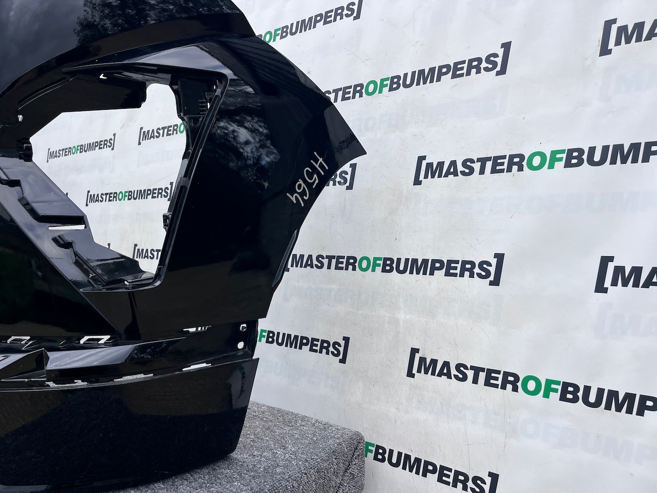 Hyundai Kona Ev Electric Hatchback Mk2 2023-on Rear Bumper 4 Pdc Genuine [h564]