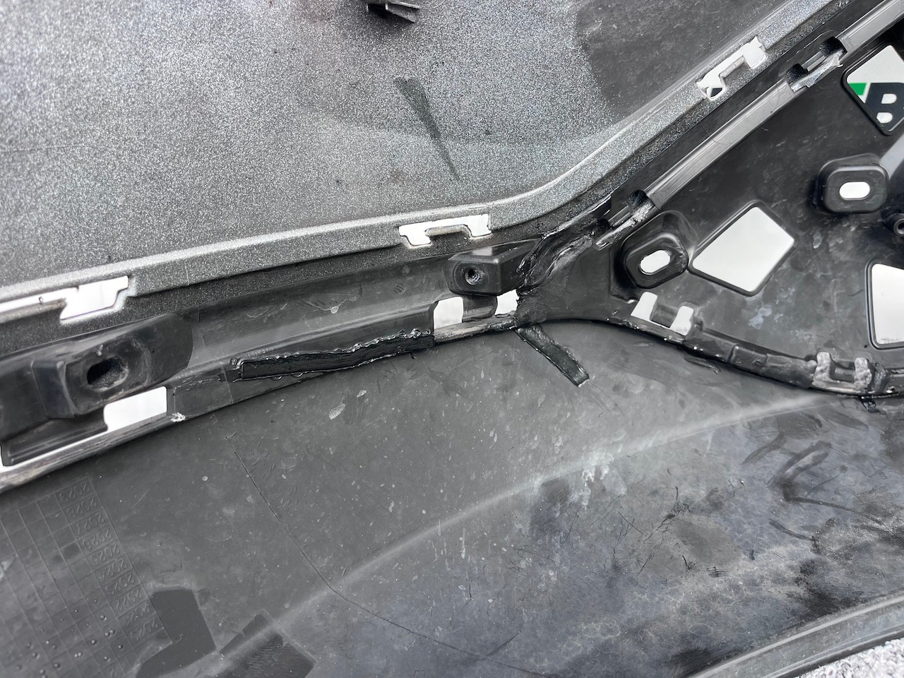 Hyundai Santa Fe Hybrid Premium Lift 2021-2023 Front Bumper 6 Pdc Genuine [h566]