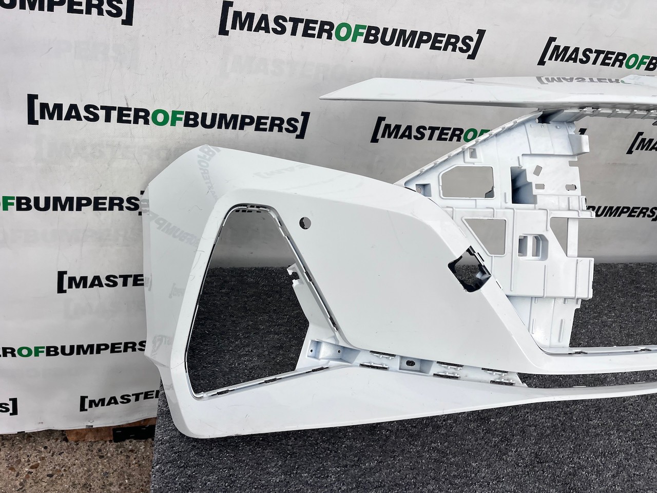 Hyundai I20 I20 N N-line Hatchback 2020-2023 Front Bumper 4 Pdc Genuine [h572]