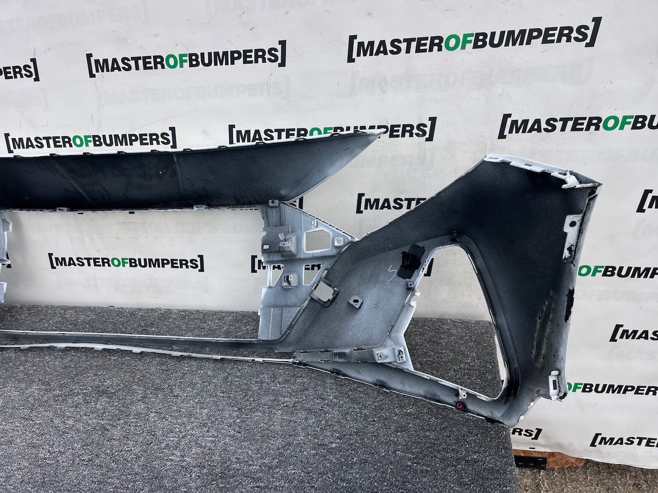 Hyundai I20 I20 N N-line Hatchback 2020-2023 Front Bumper 4 Pdc Genuine [h572]