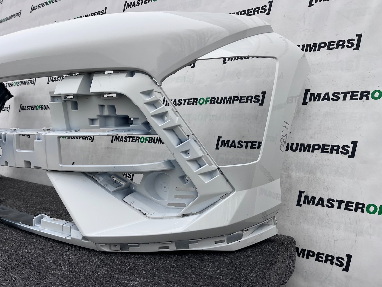 Hyundai Kona N-line Hatchback Mk2 2022-2026 Front Bumper 4 Pdc Genuine [h580]