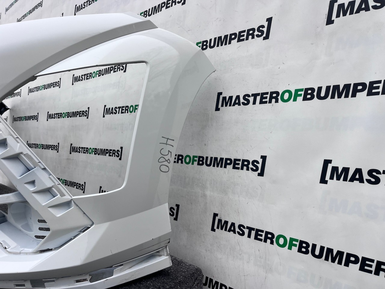 Hyundai Kona N-line Hatchback Mk2 2022-2026 Front Bumper 4 Pdc Genuine [h580]