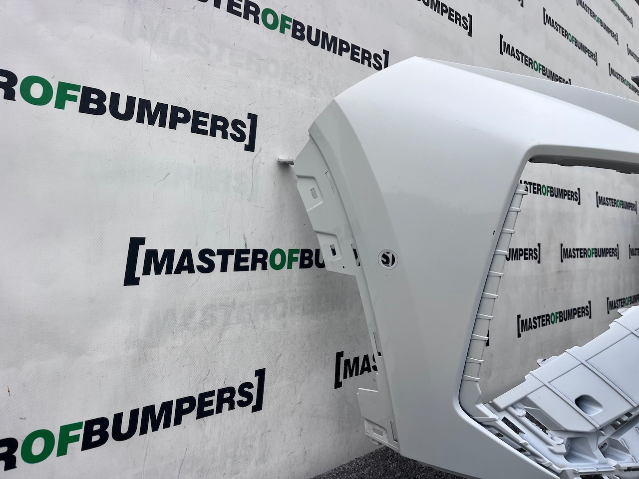 Hyundai Tucson Hybrid Premium Ultimate 2024-on Front Bumper 6 Pdc Genuine [h586]