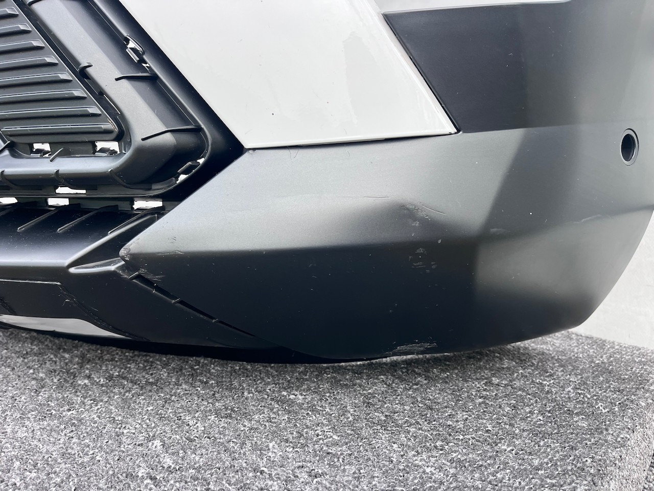 Hyundai Kona Ultimate Hatchback Lift 2022-2026 Front Bumper Genuine [h579]