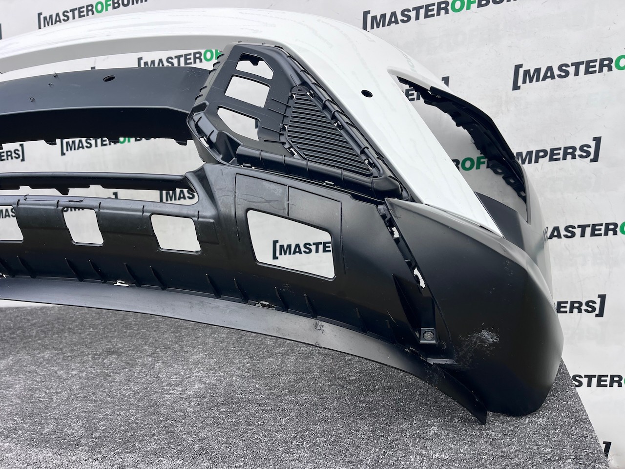 Hyundai Kona Ultimate Hatchback Lift 2022-2026 Front Bumper Genuine [h579]