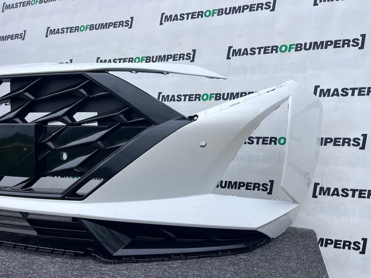 Hyundai I20 Ultimate Hatchback Mk3 Lift 2023-2026 Front Bumper Genuine [h598]