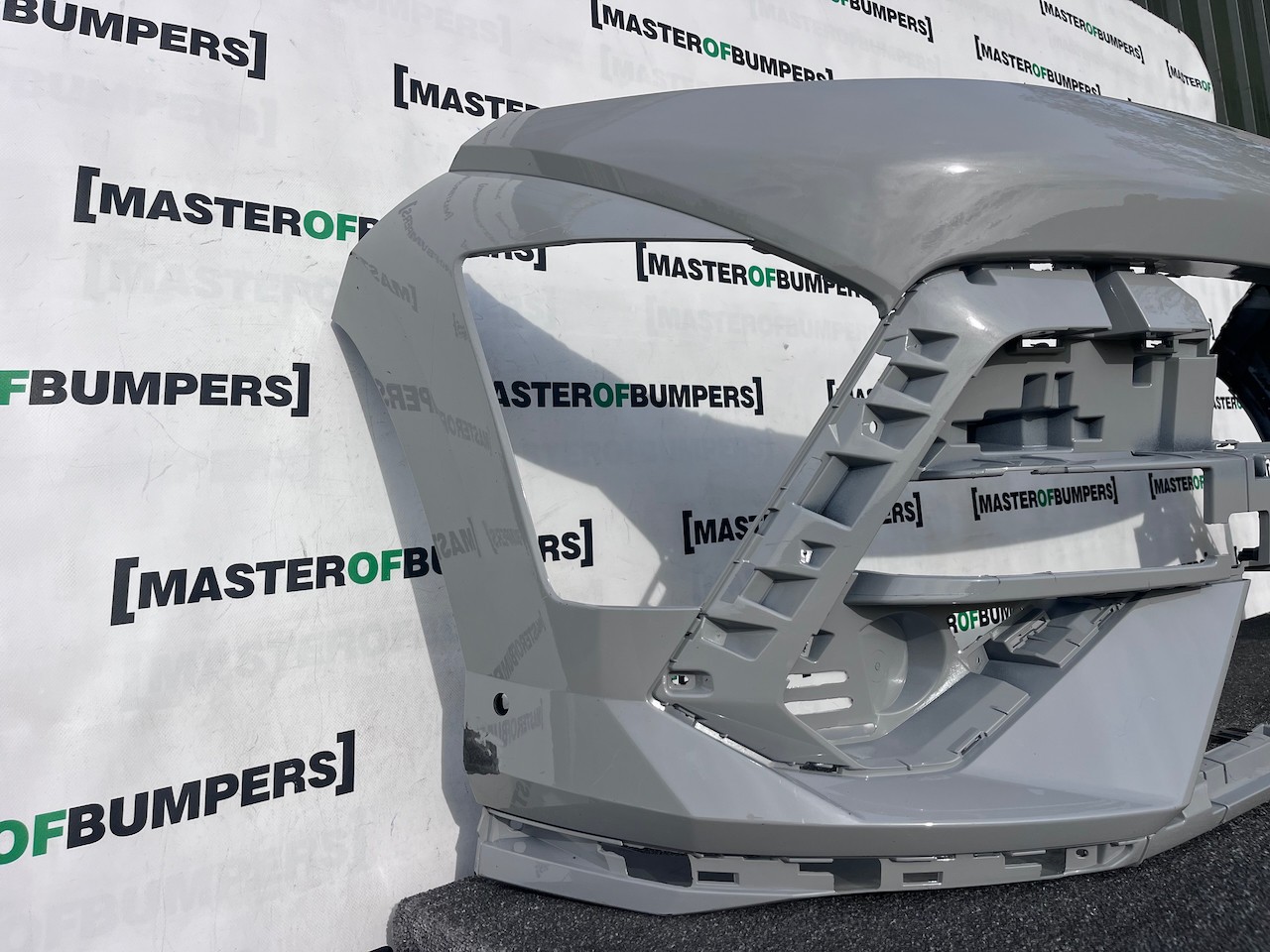 Hyundai Kona N-line Hatchback Mk2 2022-2026 Front Bumper 6 Pdc Genuine [h604]