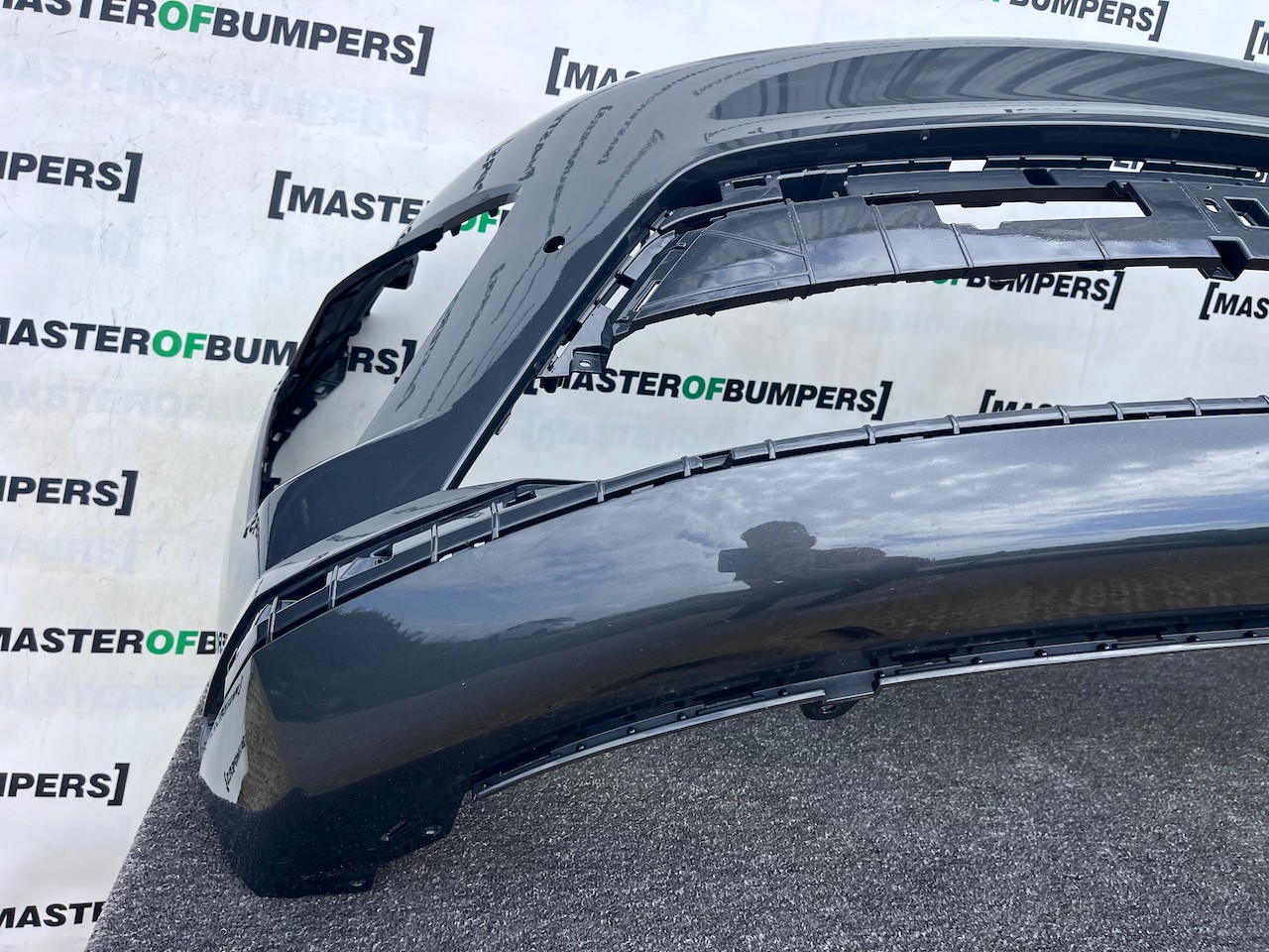 Hyundai Kona Electric Ultimate Mk2 2024-2027 Front Bumper 4 Pdc Genuine [h615]