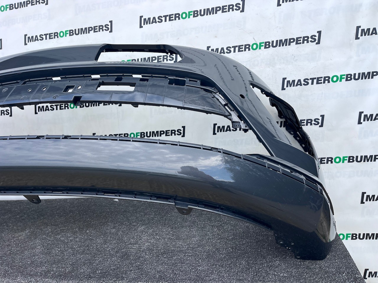 Hyundai Kona Electric Ultimate Mk2 2024-2027 Front Bumper 4 Pdc Genuine [h615]