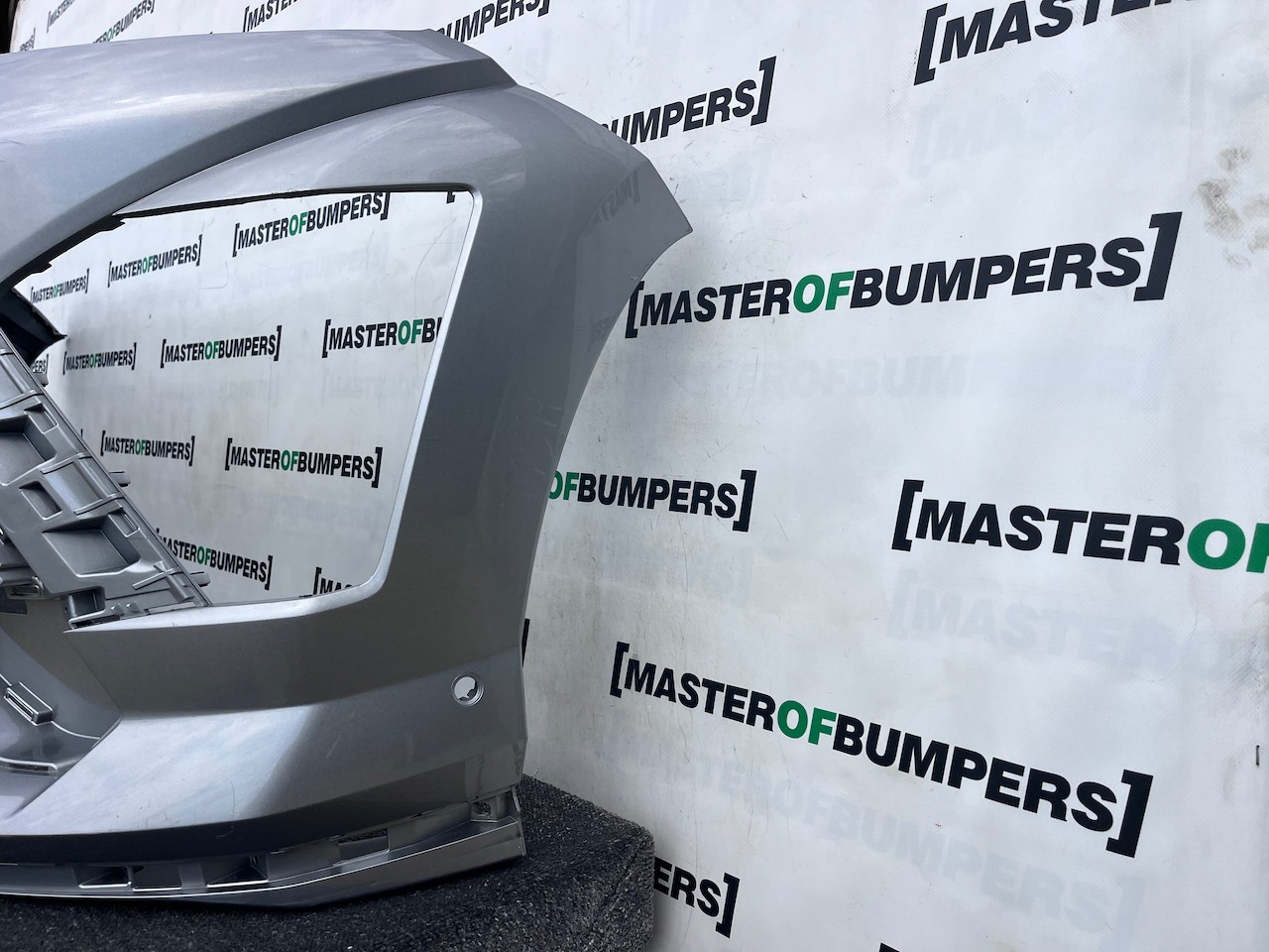Hyundai Kona Electric N-line Mk2 2024-2027 Front Bumper 6 Pdc Genuine [h612]