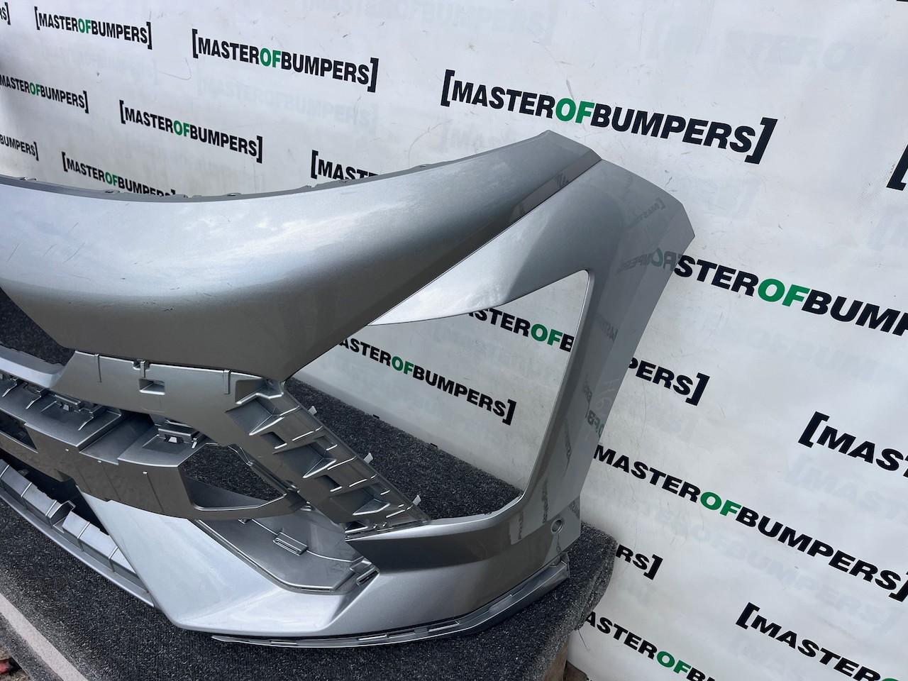 Hyundai Kona Electric N-line Mk2 2024-2027 Front Bumper 6 Pdc Genuine [h612]