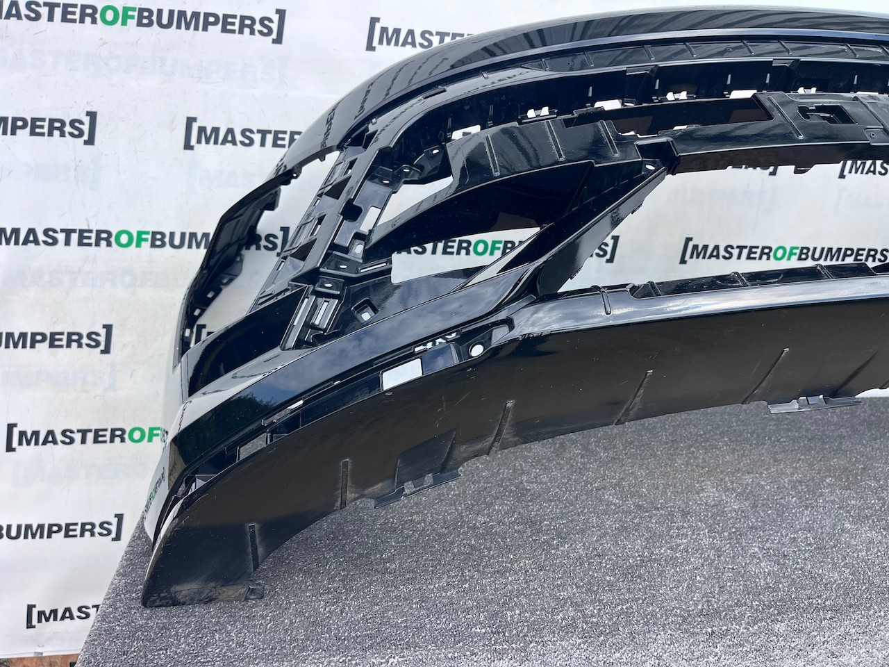 Hyundai Kona Electric N-line Mk2 2024-2027 Front Bumper 4 Pdc Genuine [h613]