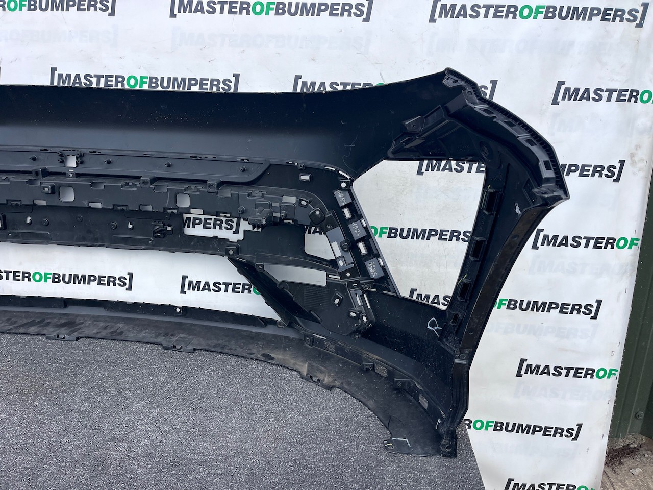 Hyundai Kona Electric N-line Mk2 2024-2027 Front Bumper 4 Pdc Genuine [h613]