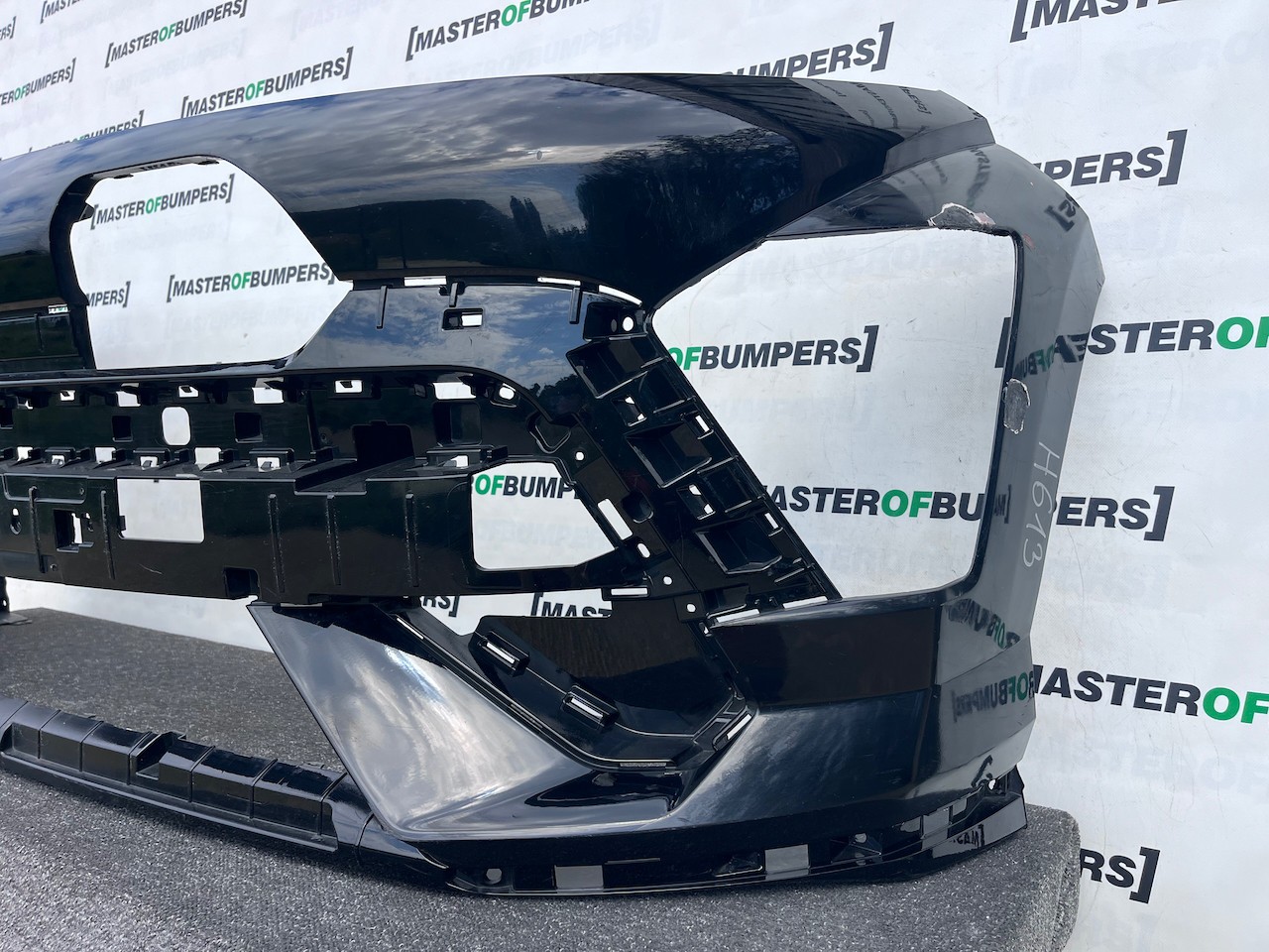 Hyundai Kona Electric N-line Mk2 2024-2027 Front Bumper 4 Pdc Genuine [h613]
