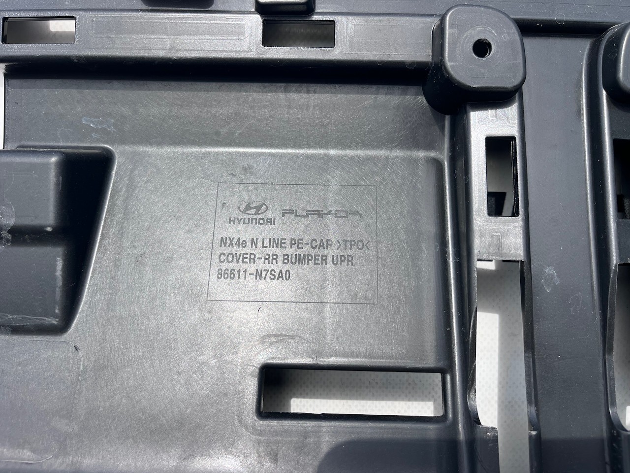 Hyundai Tucson N-line Hybrid Premium 2024-2026 Rear Bumper 4 Pdc Genuine [h616]