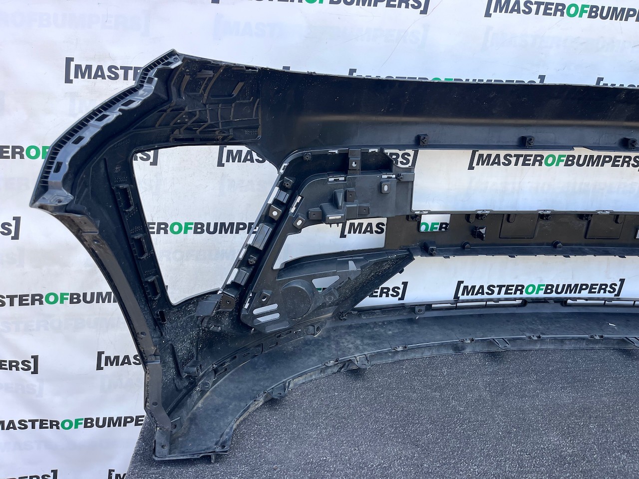 Hyundai Kona N-line Hatchback Mk2 2022-2026 Front Bumper 4 Pdc Genuine [h625]
