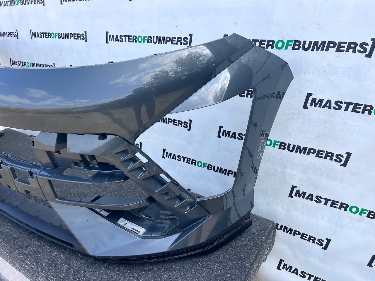 Hyundai Kona N-line Hatchback Mk2 2022-2026 Front Bumper 4 Pdc Genuine [h625]