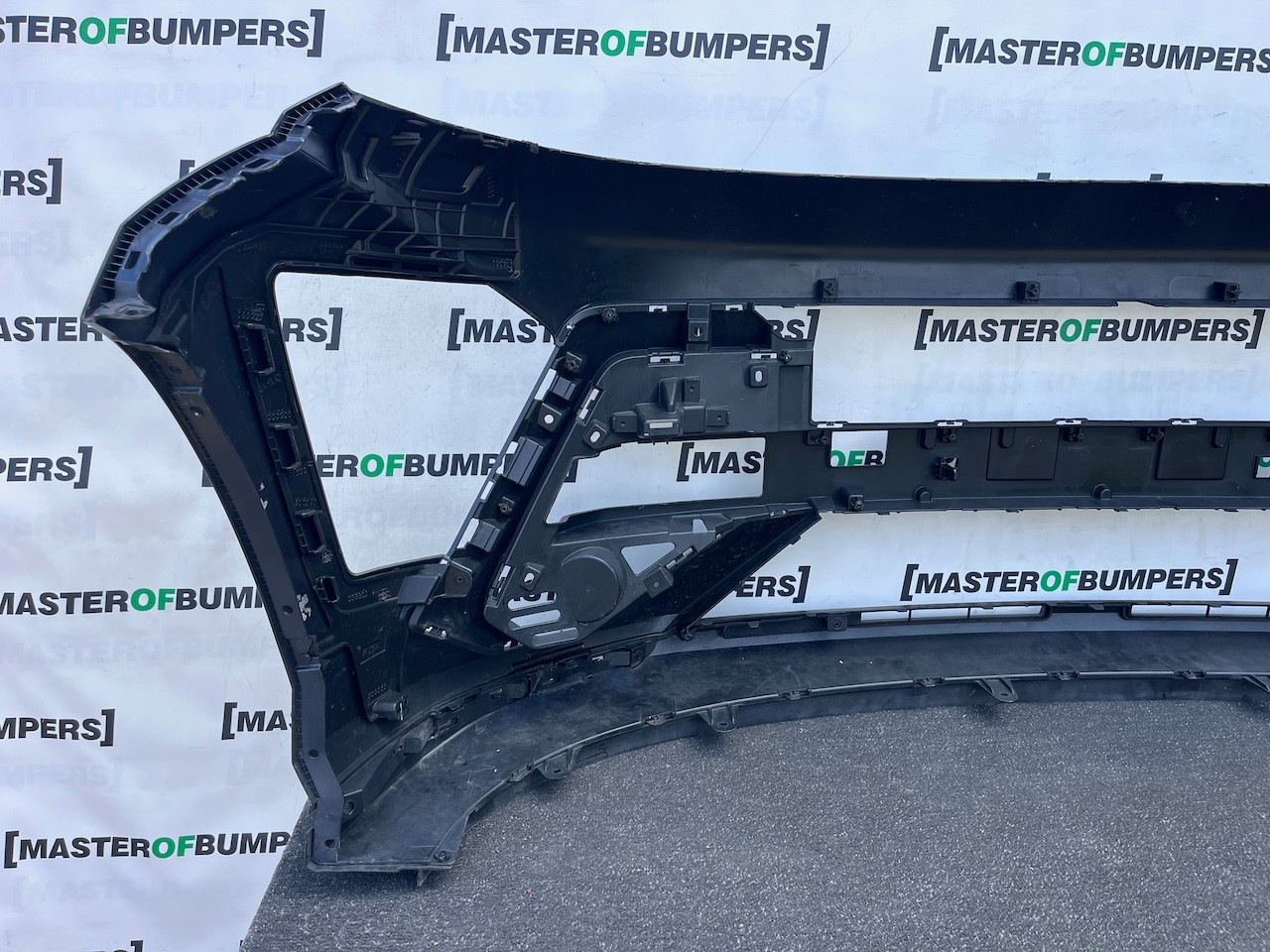 Hyundai Kona N-line Hatchback Mk2 2022-2026 Front Bumper 4 Pdc Genuine [h626]