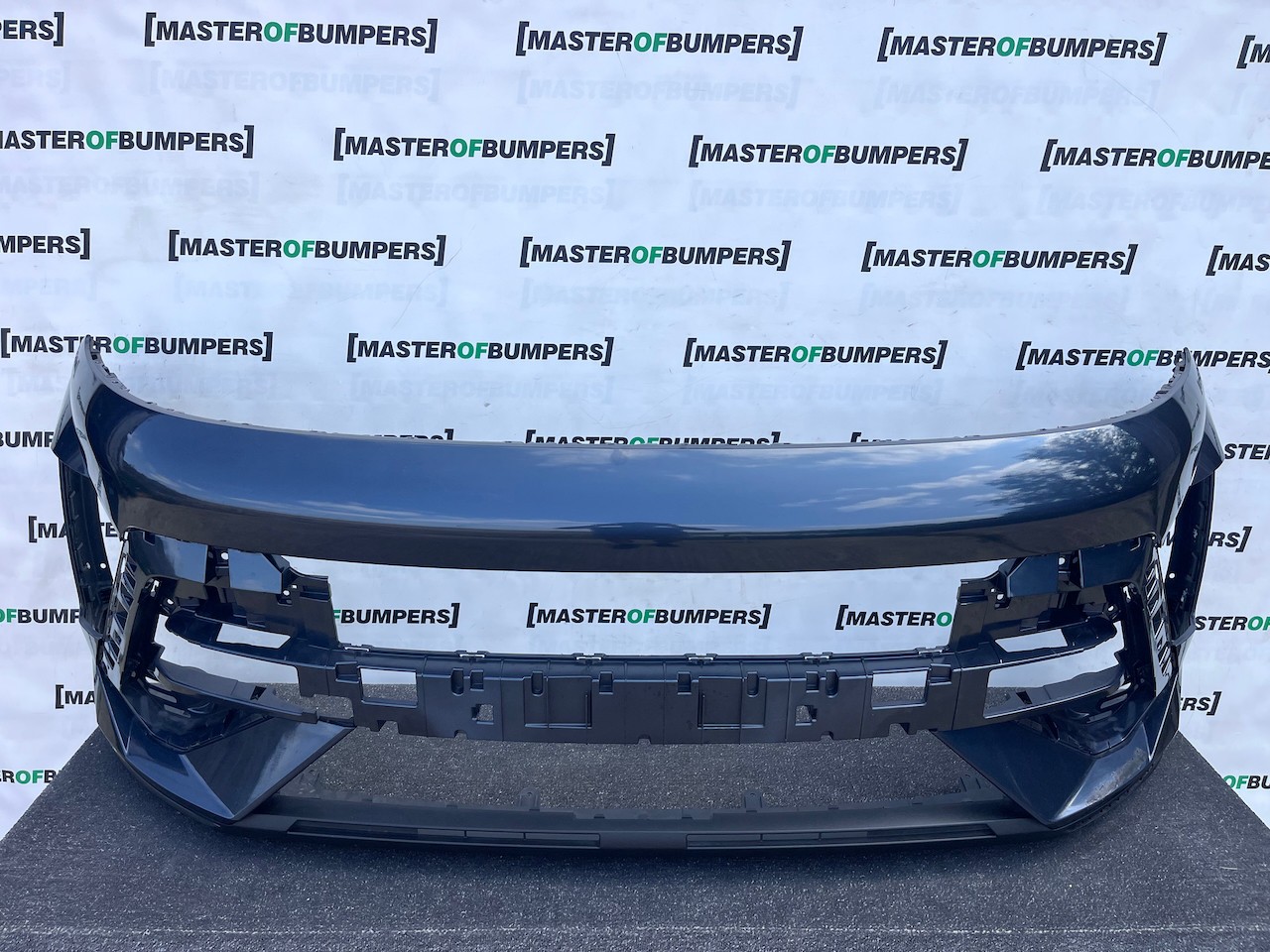 Hyundai Kona N-line Hatchback Mk2 2022-2026 Front Bumper 4 Pdc Genuine [h626]