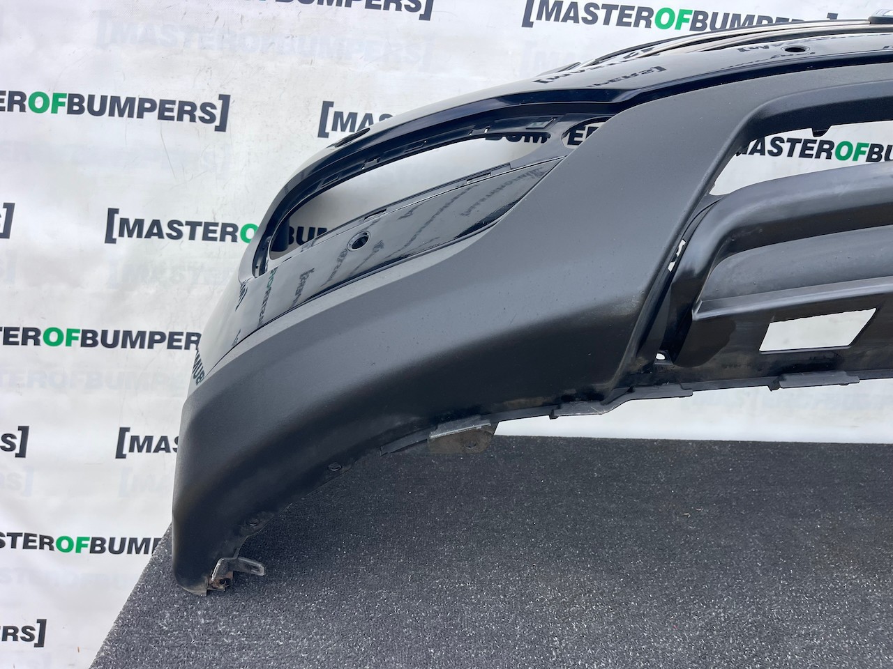 Hyundai Santa Fe Premium 7 Seater 2013-2015 Front Bumper 6 Pdc Genuine [h627]
