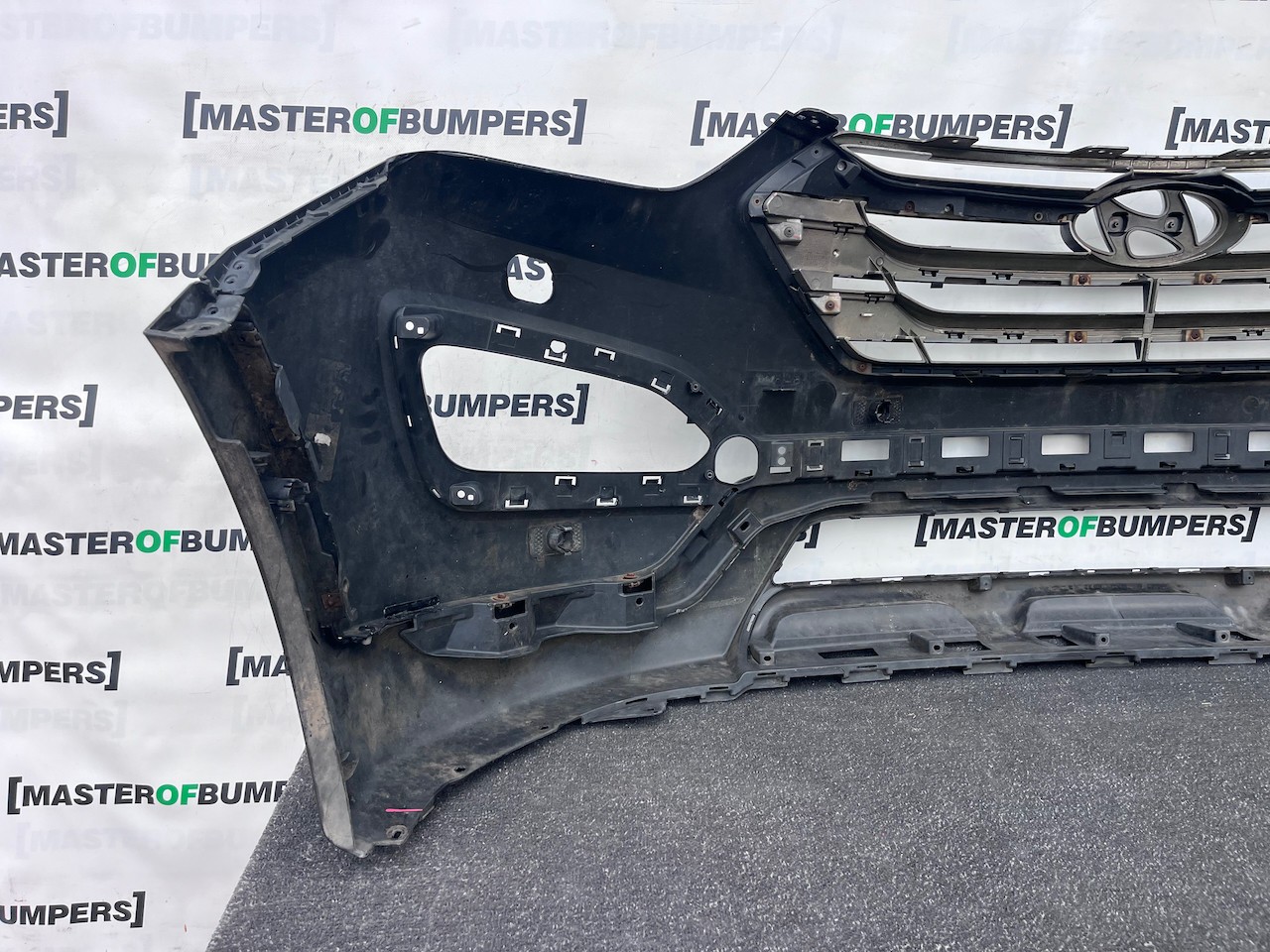 Hyundai Santa Fe Premium 7 Seater 2013-2015 Front Bumper 6 Pdc Genuine [h627]