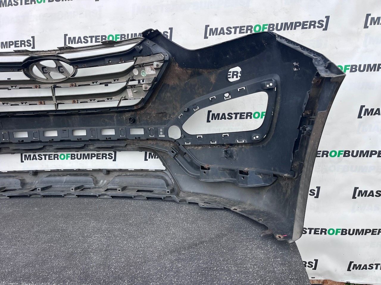Hyundai Santa Fe Premium 7 Seater 2013-2015 Front Bumper 6 Pdc Genuine [h627]