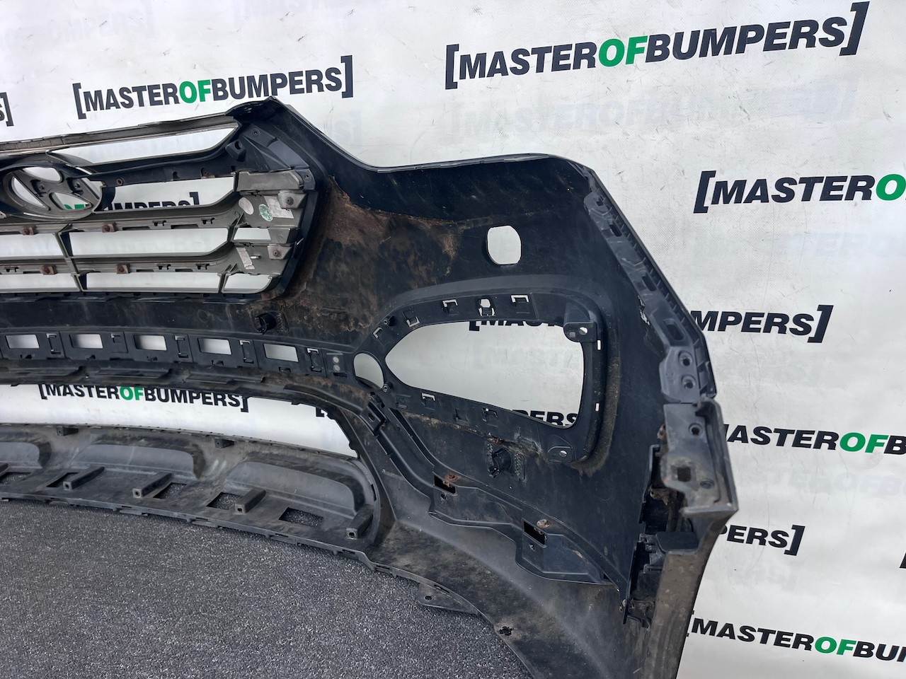 Hyundai Santa Fe Premium 7 Seater 2013-2015 Front Bumper 6 Pdc Genuine [h627]