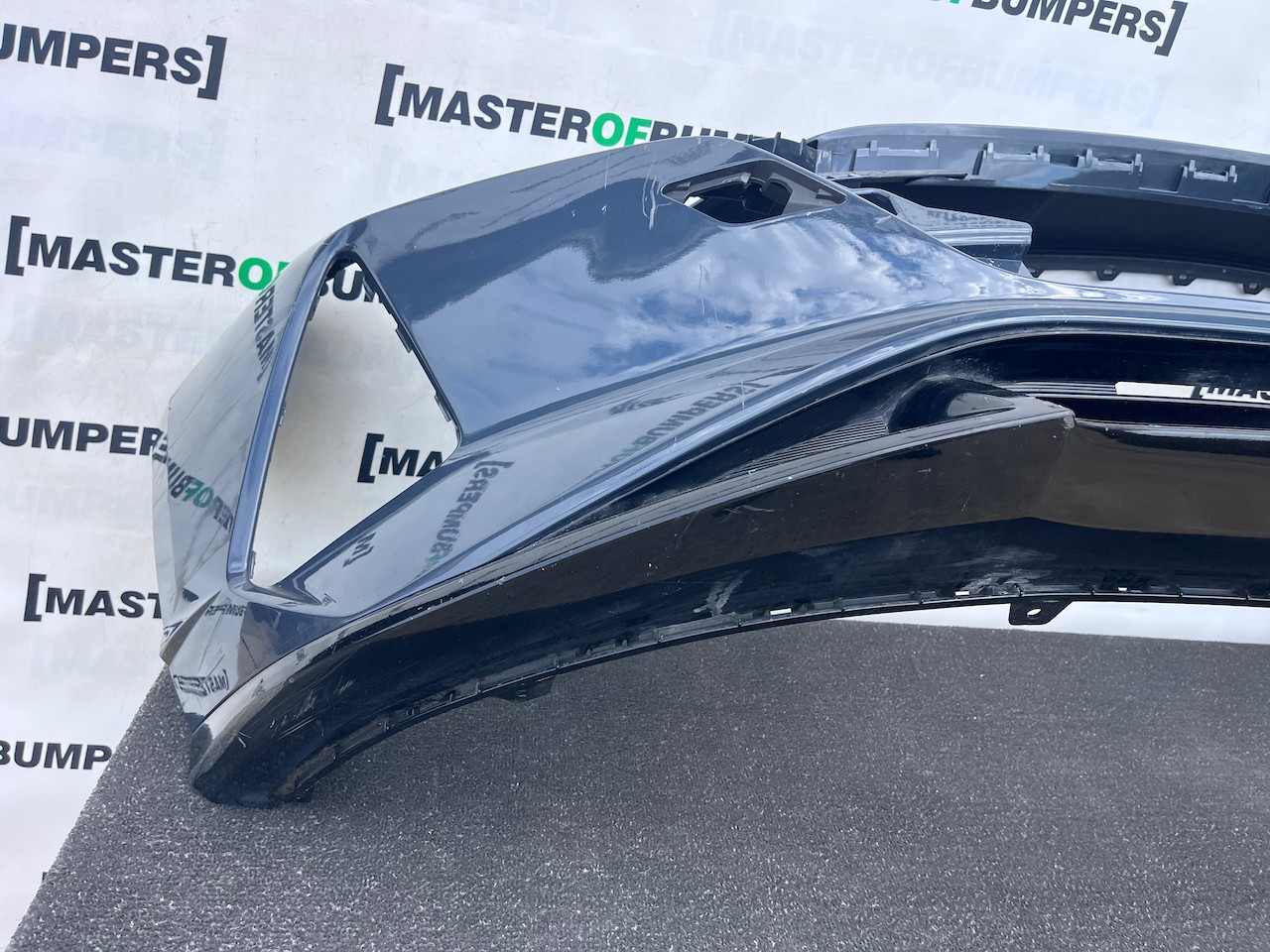 Hyundai I20 Premium Hatchback Mk3 2020-2022 Front Bumper No Pdc Genuine [h637]