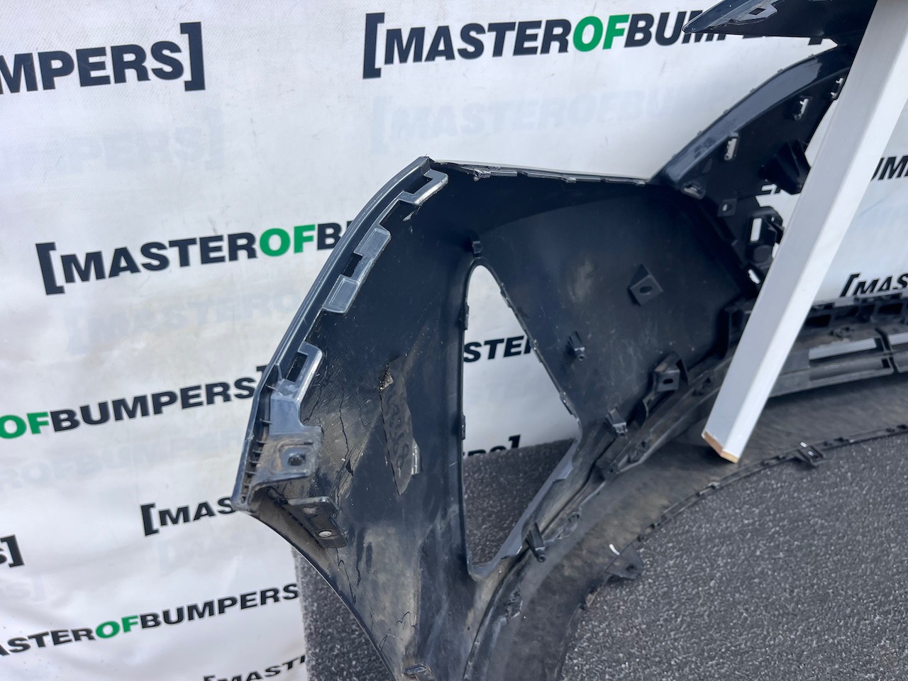 Hyundai I20 Premium Hatchback Mk3 2020-2022 Front Bumper No Pdc Genuine [h637]