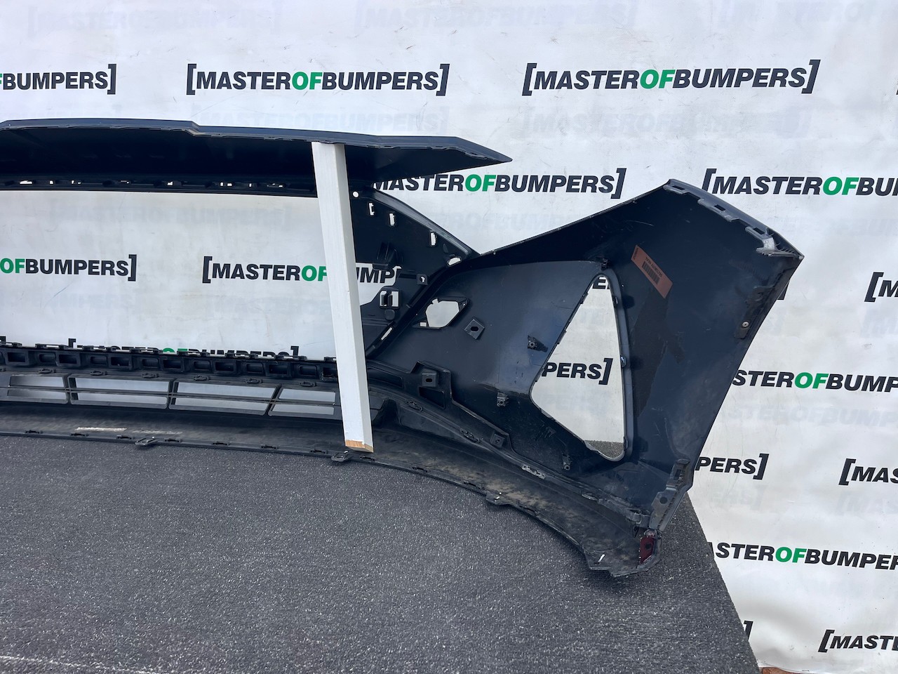Hyundai I20 Premium Hatchback Mk3 2020-2022 Front Bumper No Pdc Genuine [h637]
