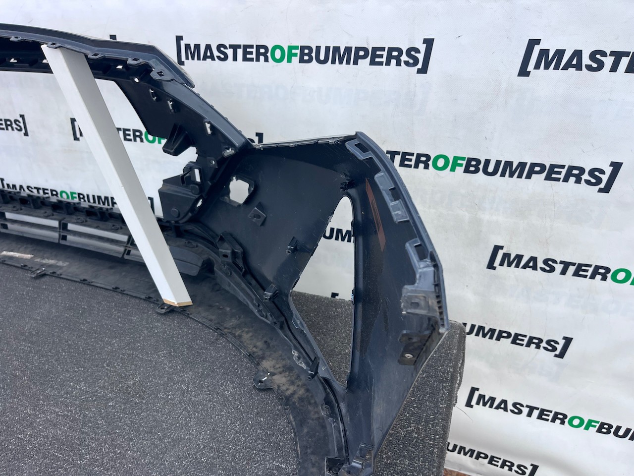 Hyundai I20 Premium Hatchback Mk3 2020-2022 Front Bumper No Pdc Genuine [h637]
