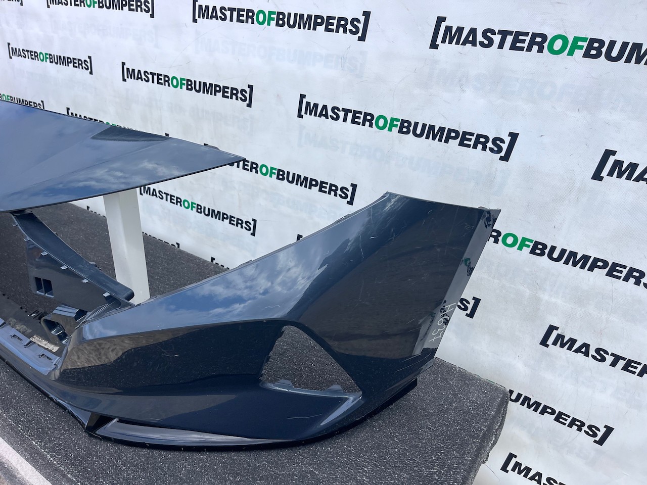 Hyundai I20 Premium Hatchback Mk3 2020-2022 Front Bumper No Pdc Genuine [h637]