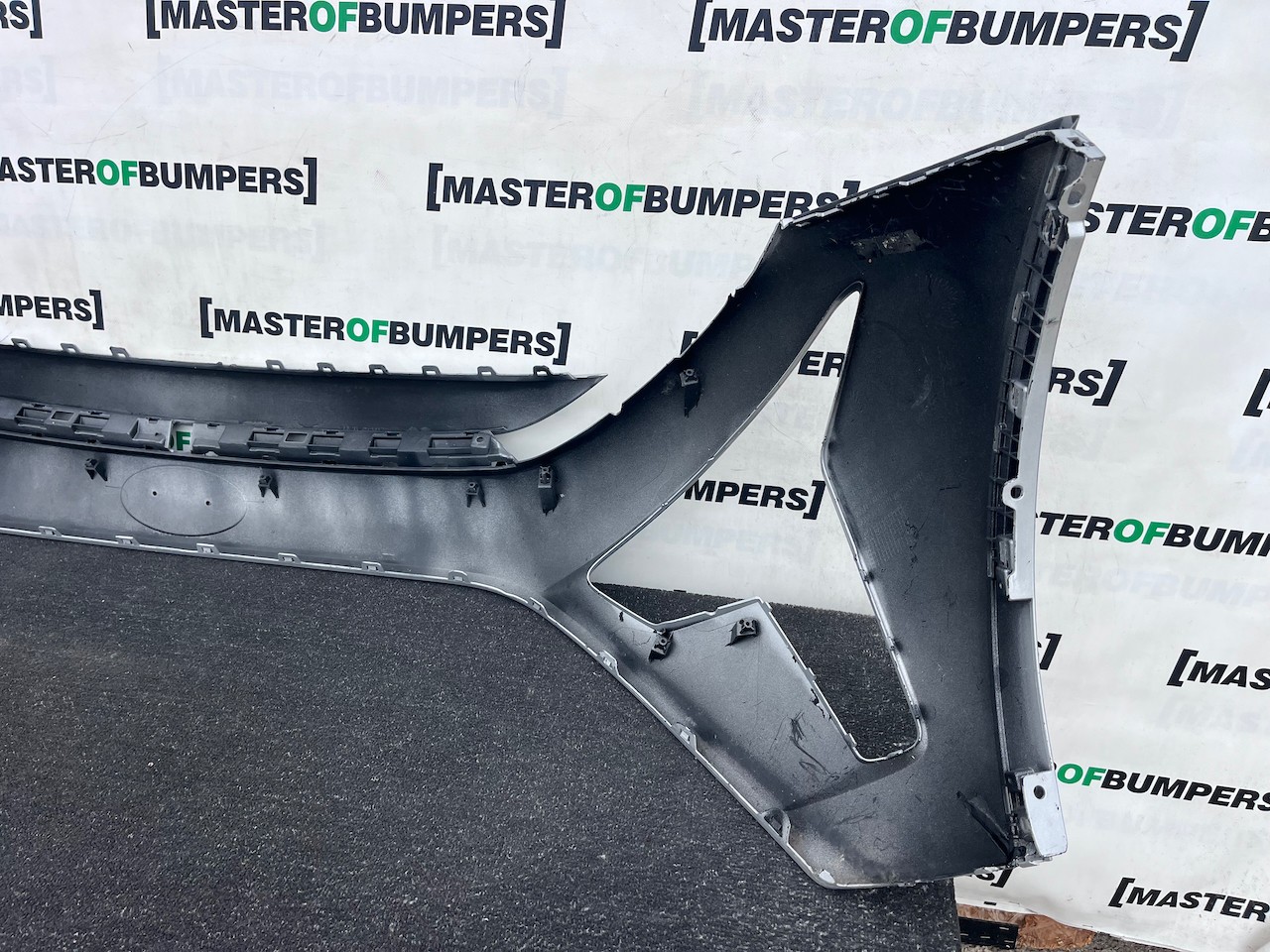 Hyundai Bayon Ultimate Hatchback 2021-2023 Front Bumper Genuine [h650]