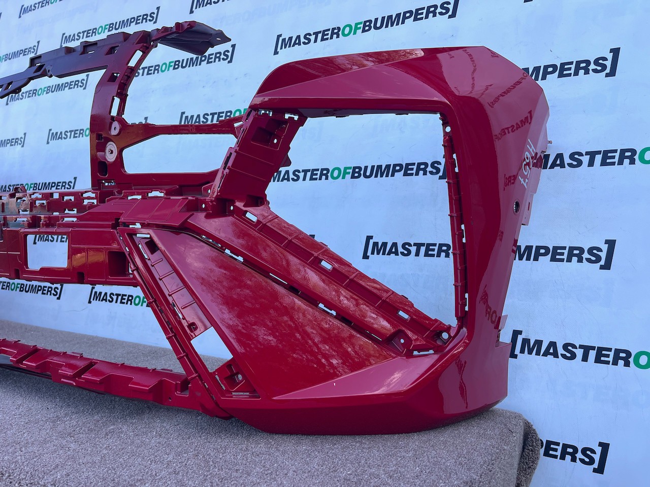 Hyundai Tucson N-line Hybrid Premium 2024-2027 Front Bumper 6 Pdc Genuine [h657]